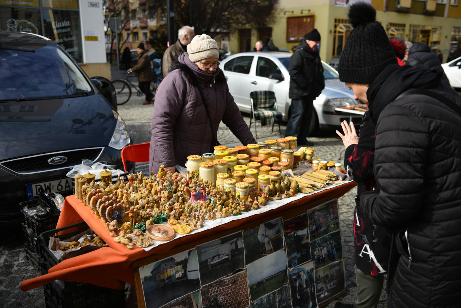 Zobaczcie, co można było „upolować” na jarmarku staroci