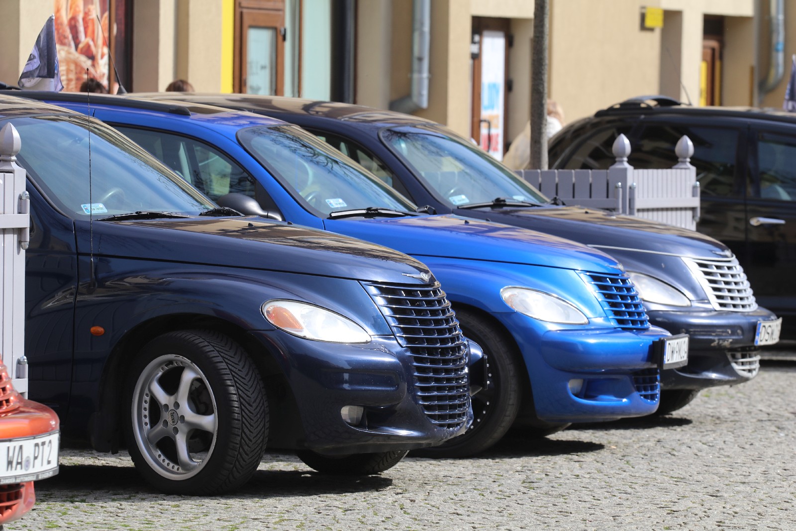 Zlot samochodów marki Chrysler PT Cruiser w Legnicy