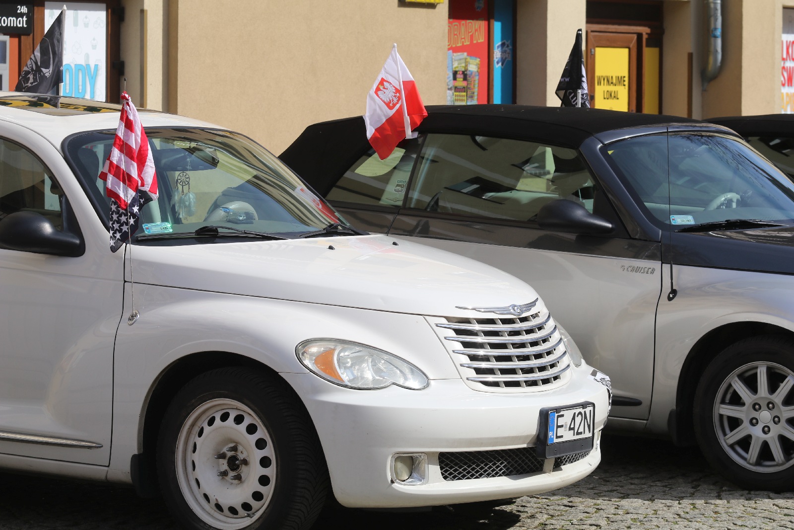 Zlot samochodów marki Chrysler PT Cruiser w Legnicy