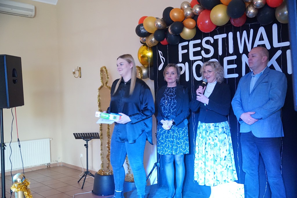 Gminny Festiwal Piosenki Polskiej w Szczytnikach nad Kaczawą