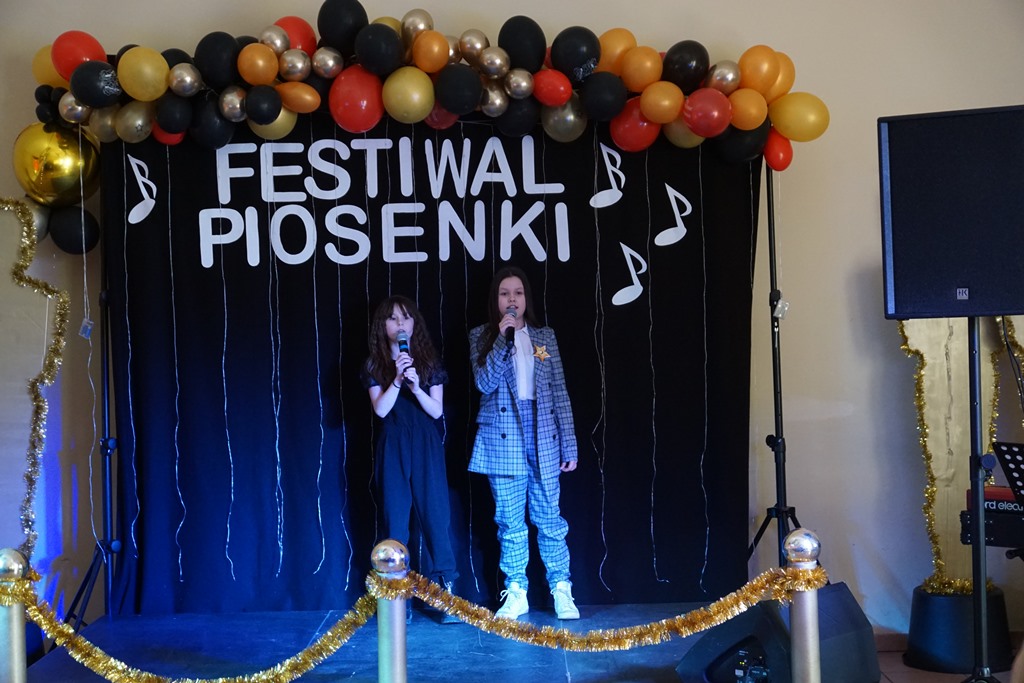 Gminny Festiwal Piosenki Polskiej w Szczytnikach nad Kaczawą