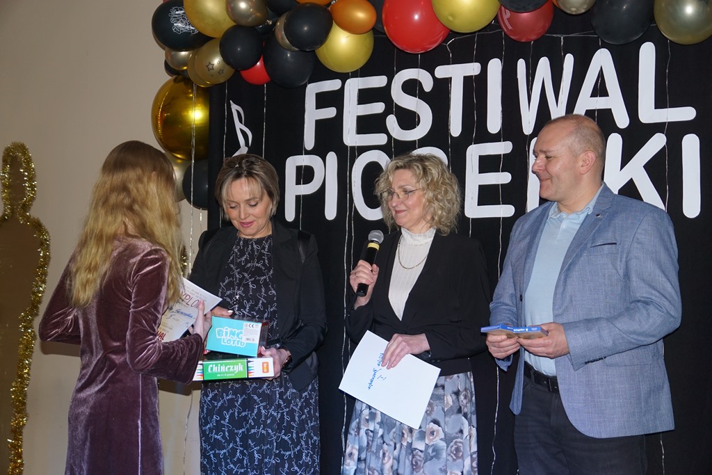 Gminny Festiwal Piosenki Polskiej w Szczytnikach nad Kaczawą