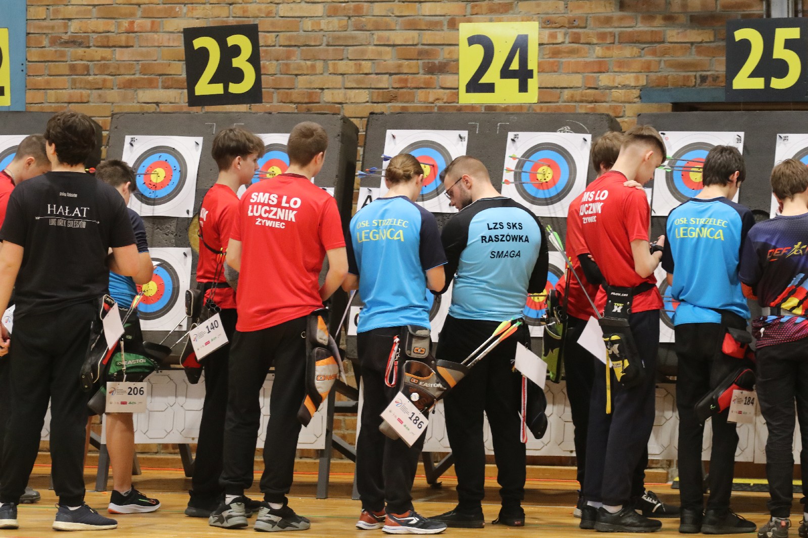 Pierwszy dzień  Halowych Mistrzostw Polski Juniorów Młodszych