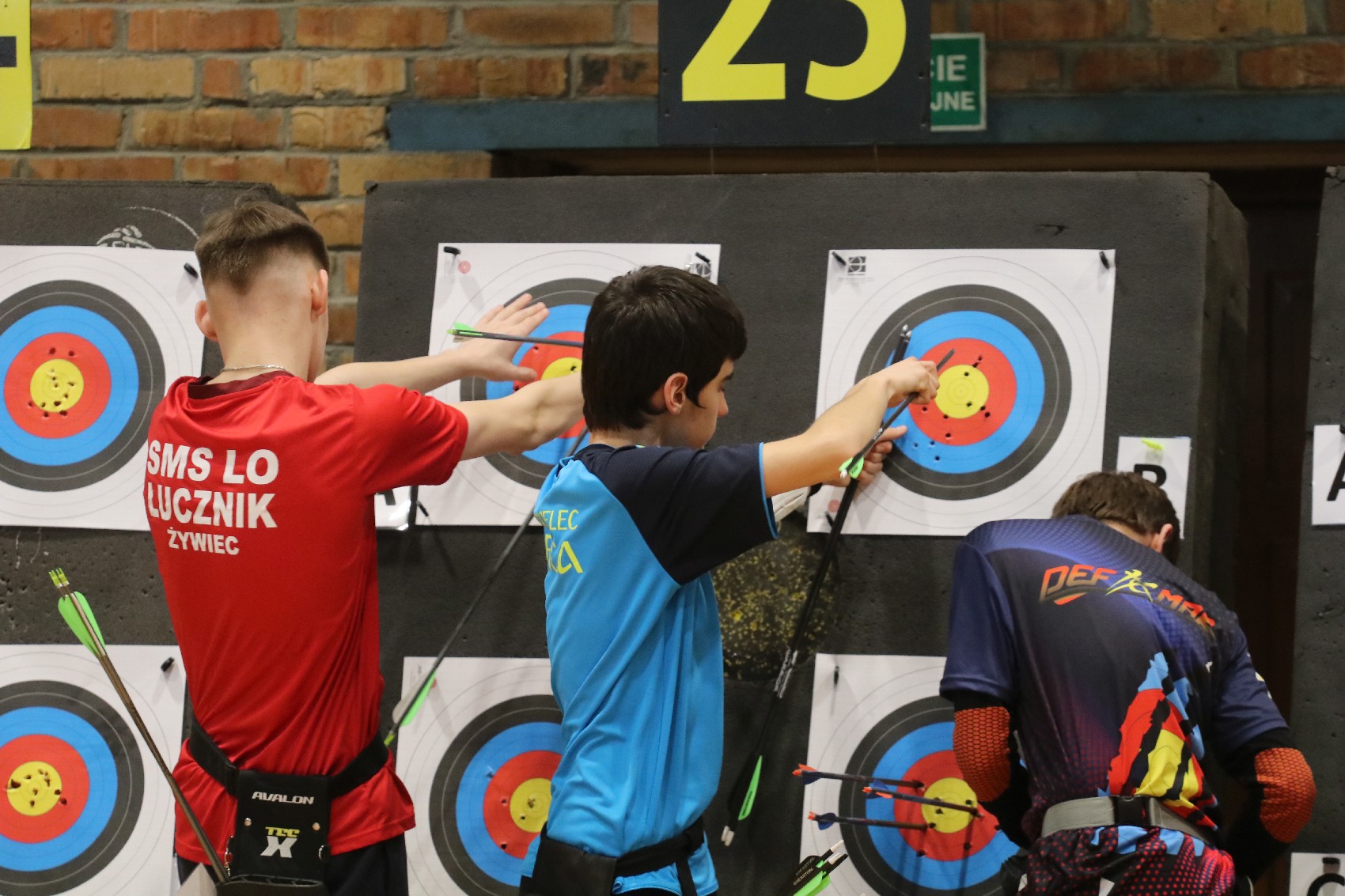 Pierwszy dzień  Halowych Mistrzostw Polski Juniorów Młodszych
