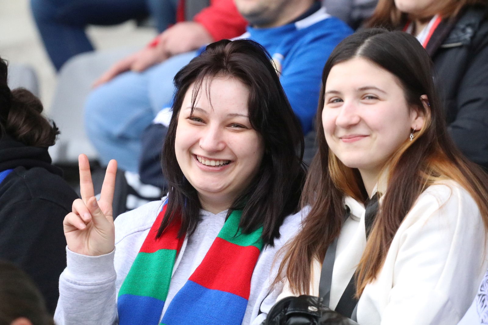 Ponad trzy i pół tysiąca załamanych kibiców na trybunach