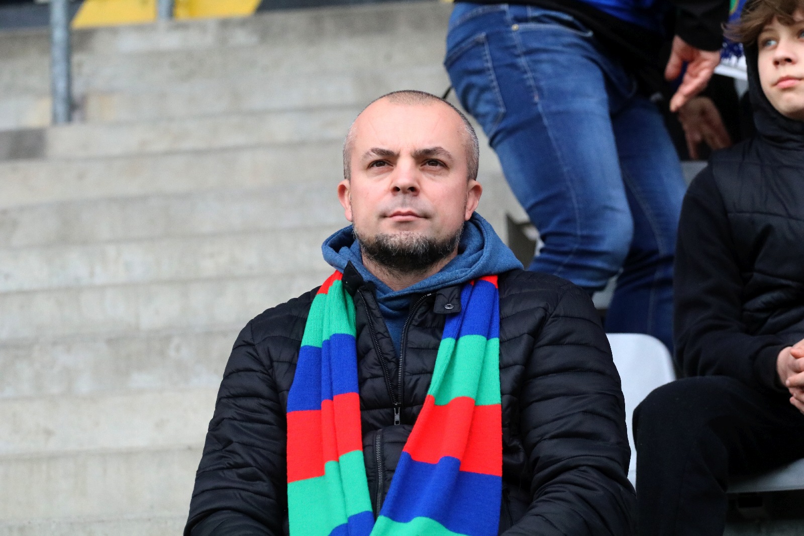 Ponad trzy i pół tysiąca załamanych kibiców na trybunach
