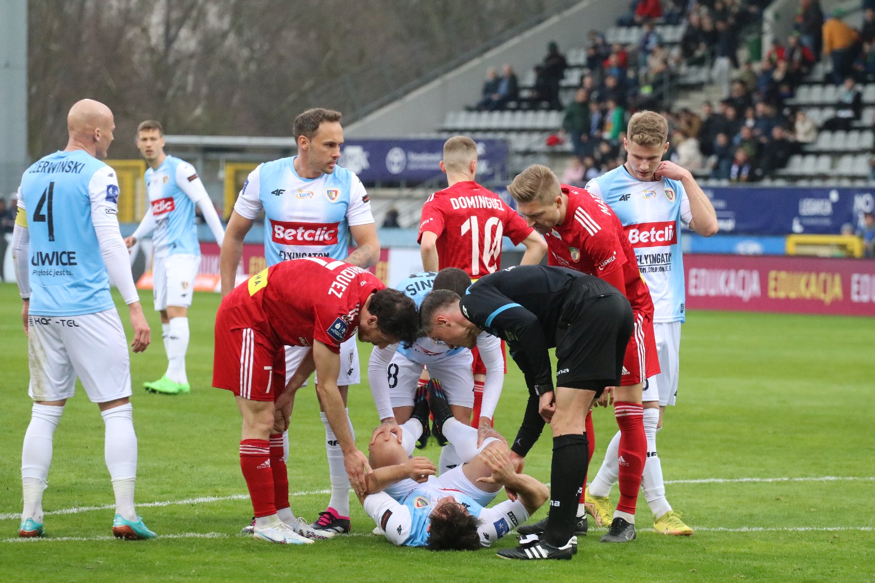 Niestety trzy punkty w łatwy sposób zgarnęli goście z Gliwic