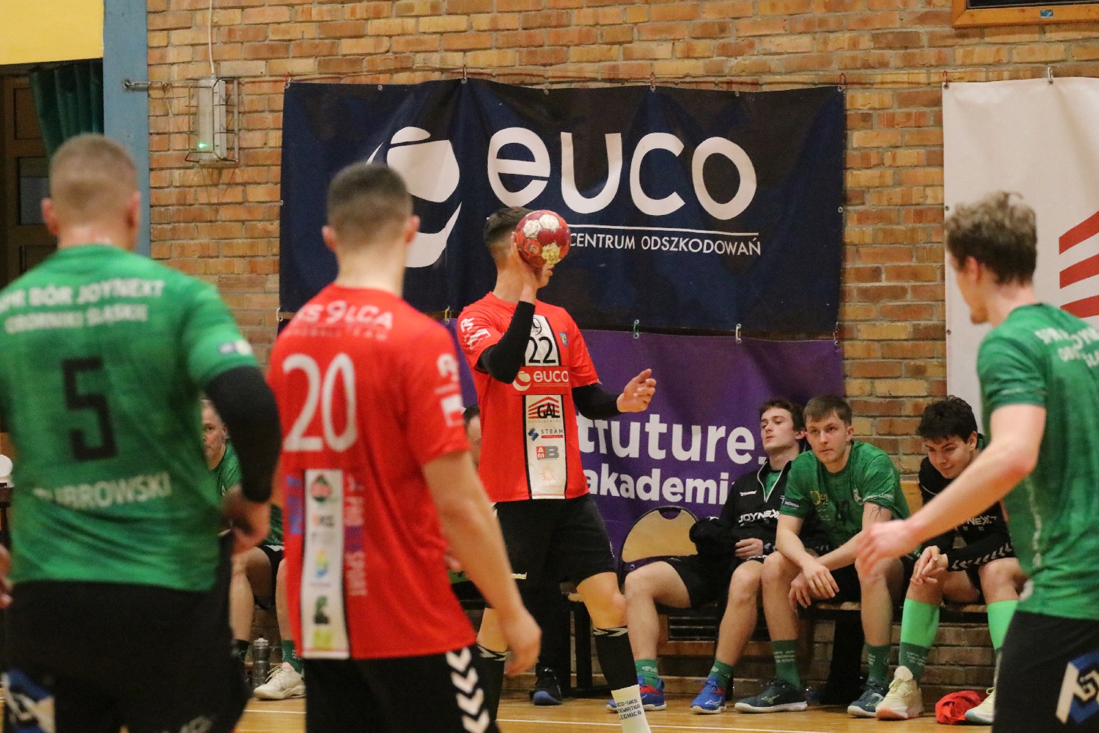 Zwycięstwo i cenne punkty EUCO UKS Dziewiątki Legnica