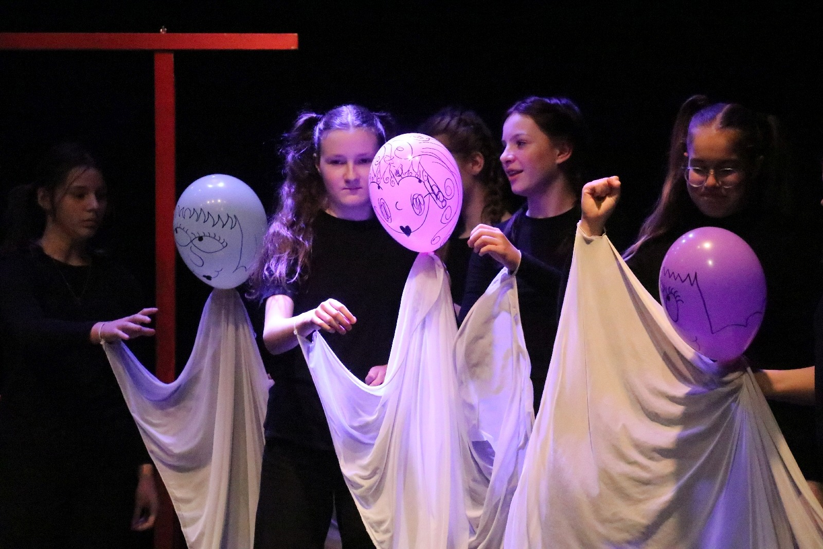 Dzień Teatru w Młodzieżowym Centrum Kultury w Legnicy
