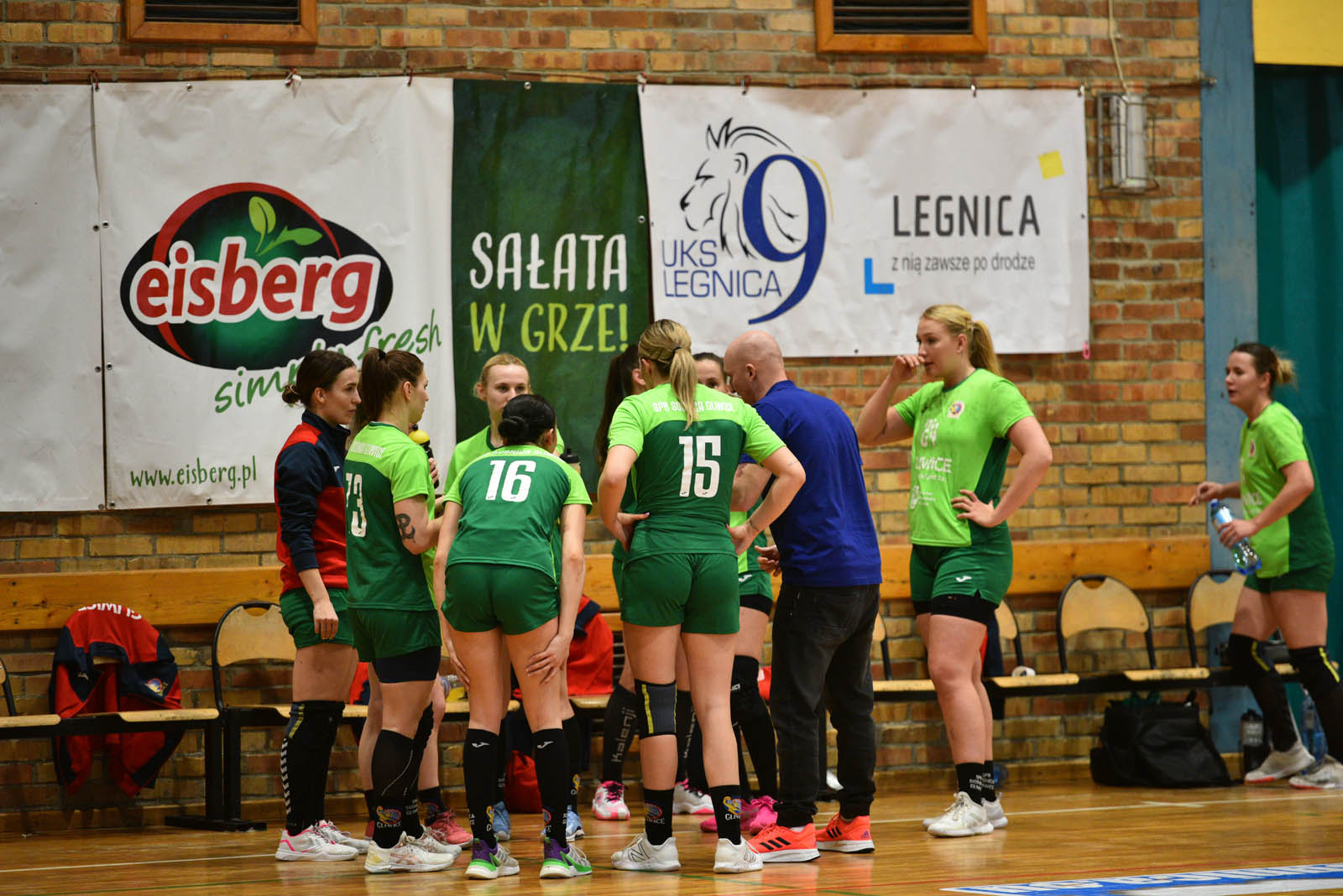 Dziewiątka Legnica przegrywa u siebie mecz z Sośnicą Gliwice