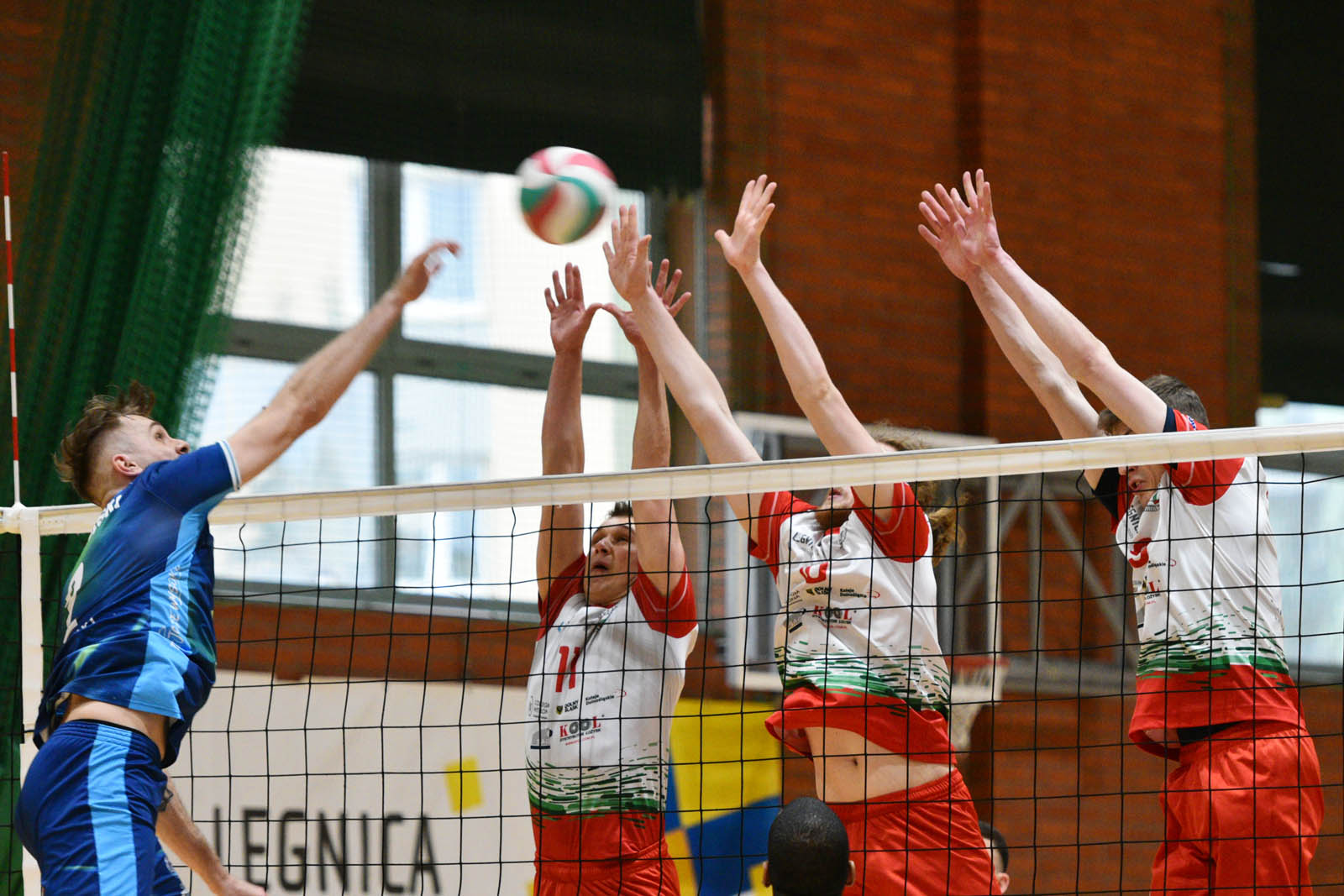 Przegrana Ikara Legnica z siatkarzami z Torunia