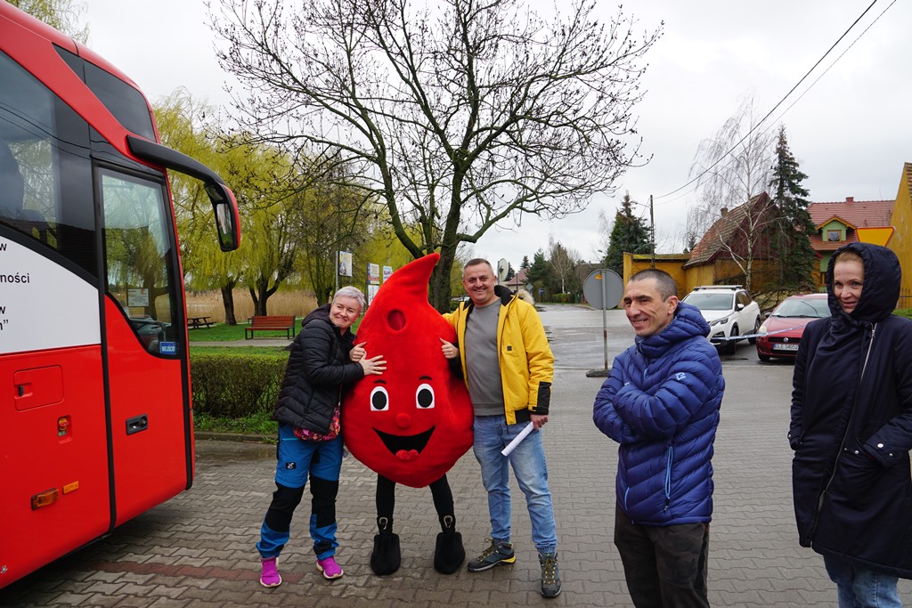 Krwiodawcy stawili się w Kunicach w przedświąteczną sobotę
