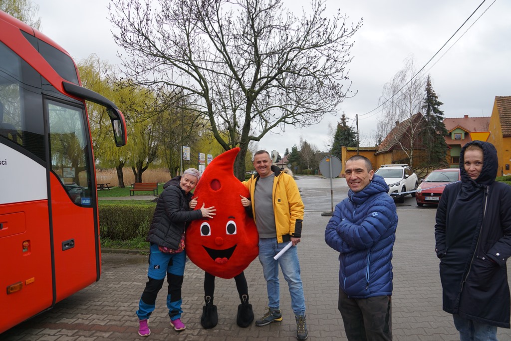 Krwiodawcy stawili się w Kunicach w przedświąteczną sobotę