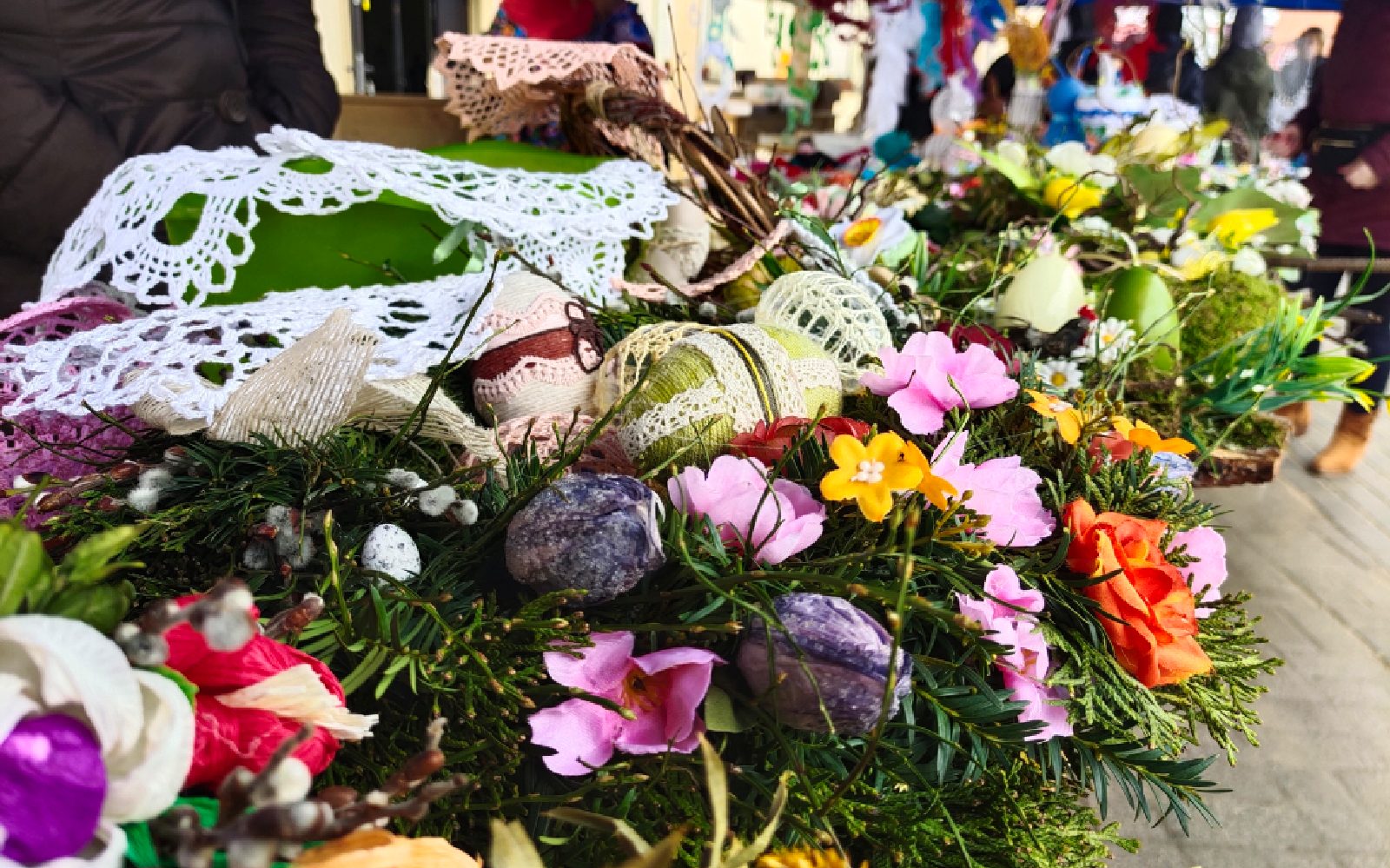 Wiosenno-wielkanocny kiermasz przedświąteczny w Prochowicach