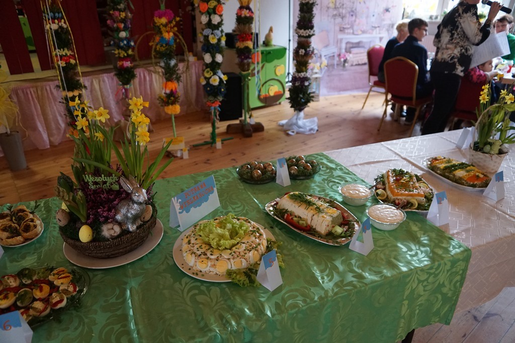 Konkurs wielkanocny w Rosochatej. Palmy i potrawy nagrodzone