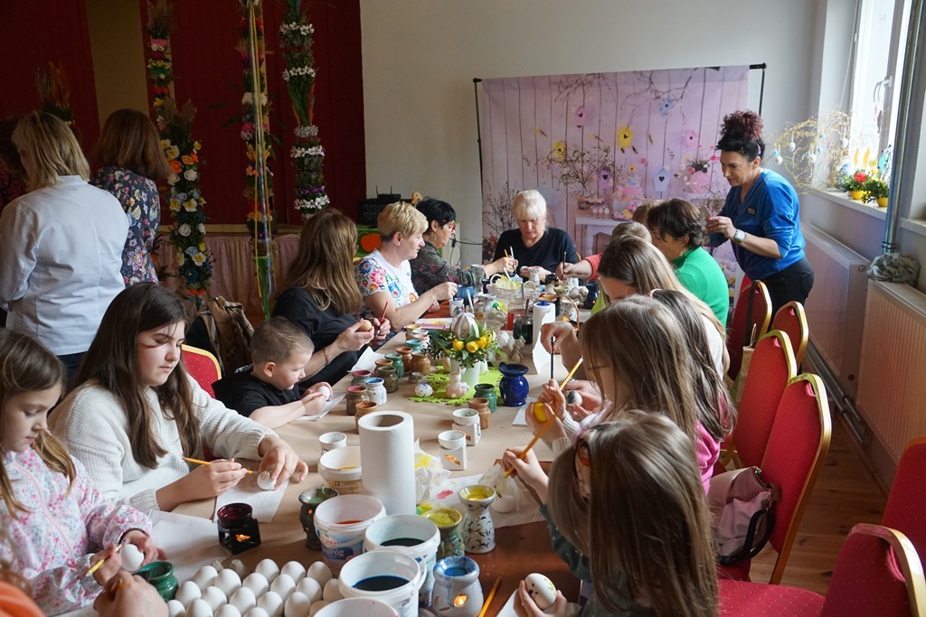 Konkurs wielkanocny w Rosochatej. Palmy i potrawy nagrodzone