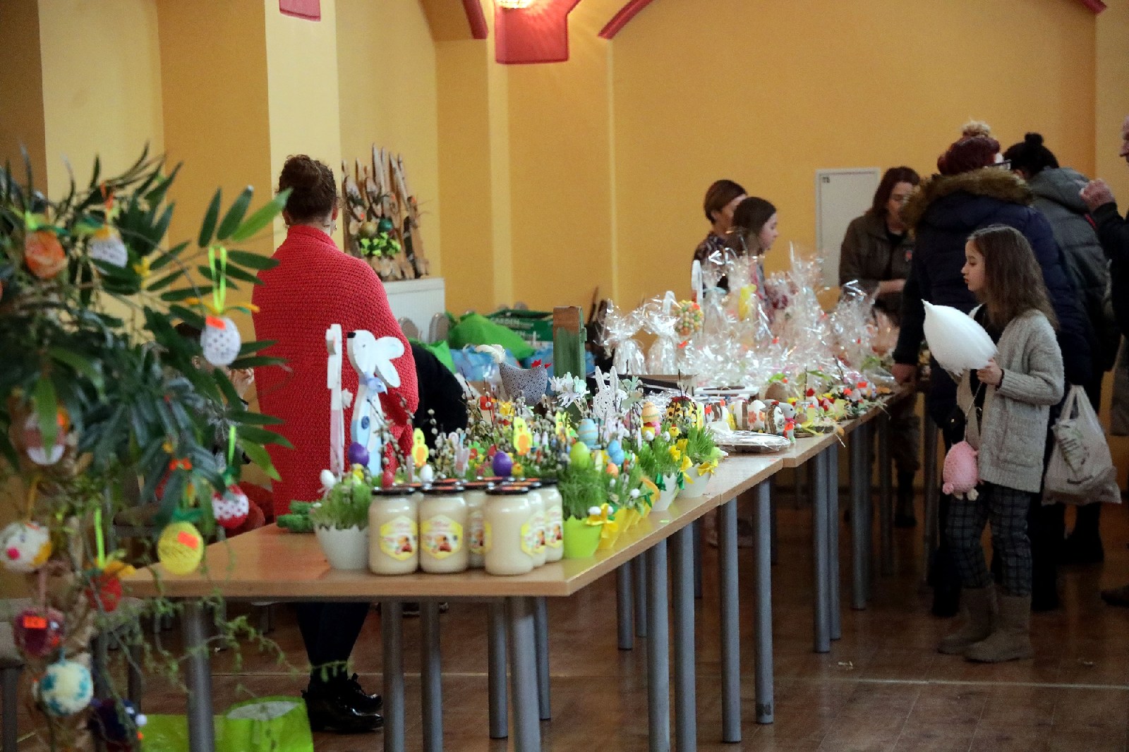 Wielkanocny jarmark charytatywny w Legnickim Polu