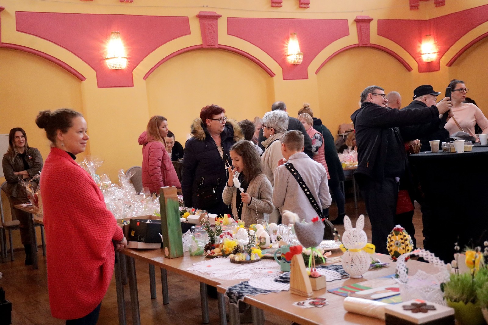 Wielkanocny jarmark charytatywny w Legnickim Polu