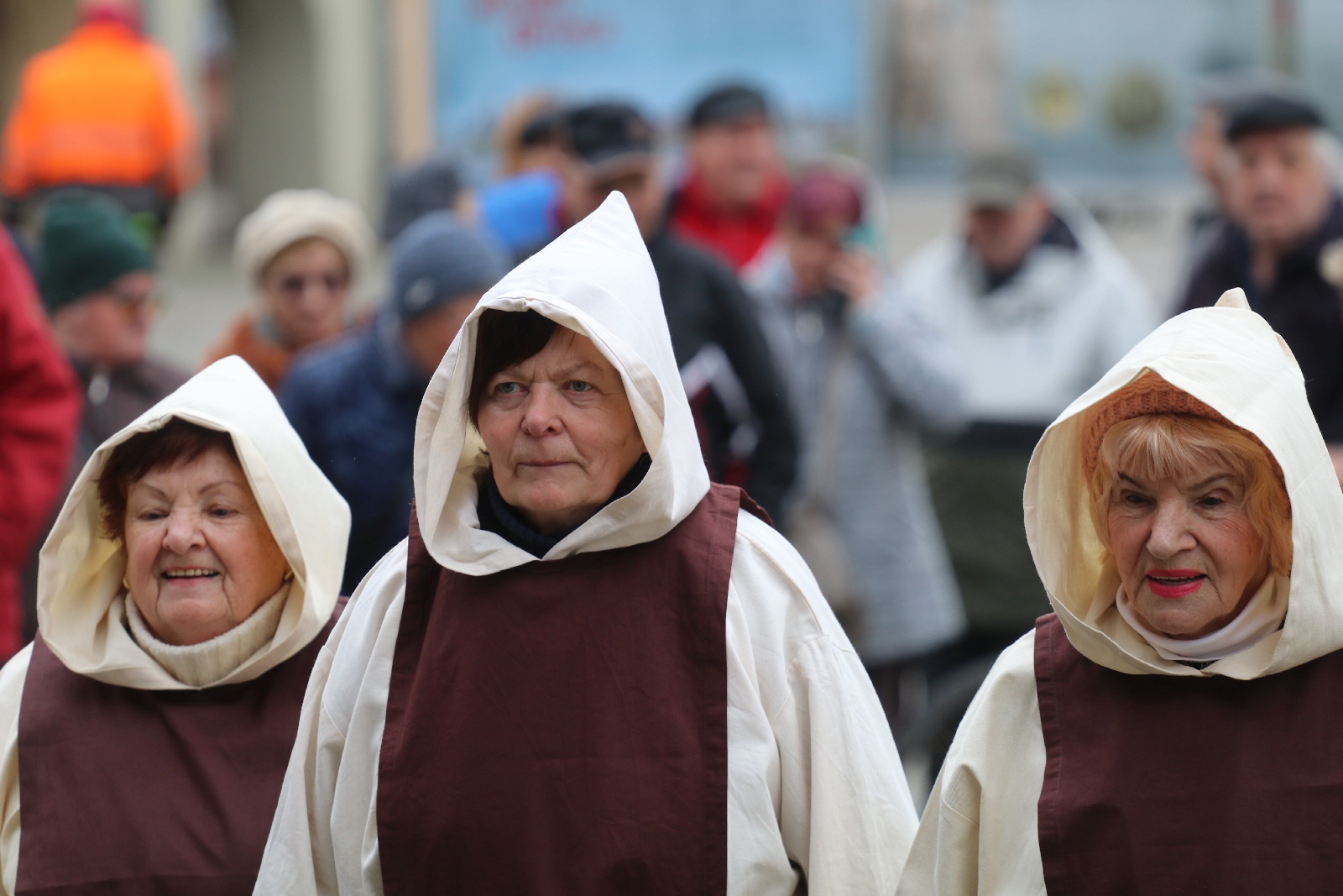 Legnicka tradycja. Chleb, śledź i grosz w Wielki Piątek