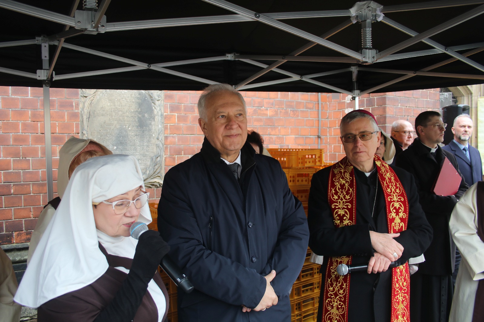 Legnicka tradycja. Chleb, śledź i grosz w Wielki Piątek
