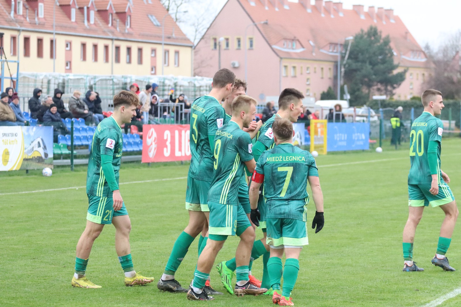 Pewne zwycięstwo Miedzi II Legnica z Gornikiem II