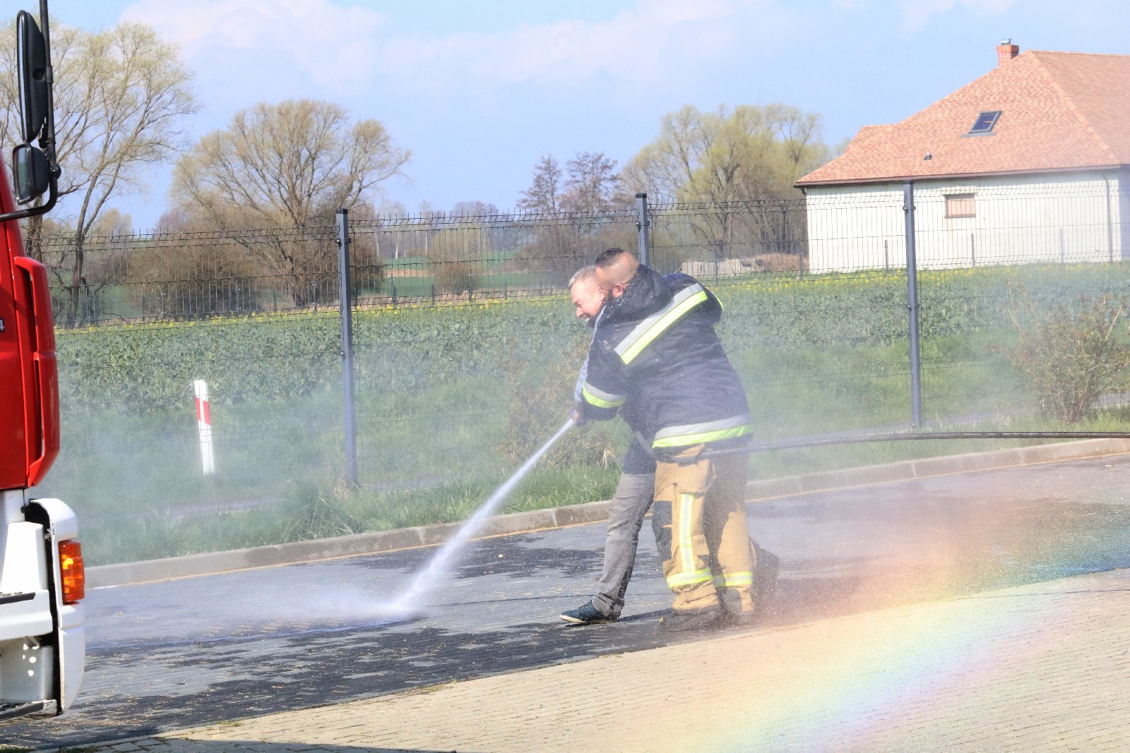 Lany Poniedziałek ze strażakami z OSP w Raczkowej      
