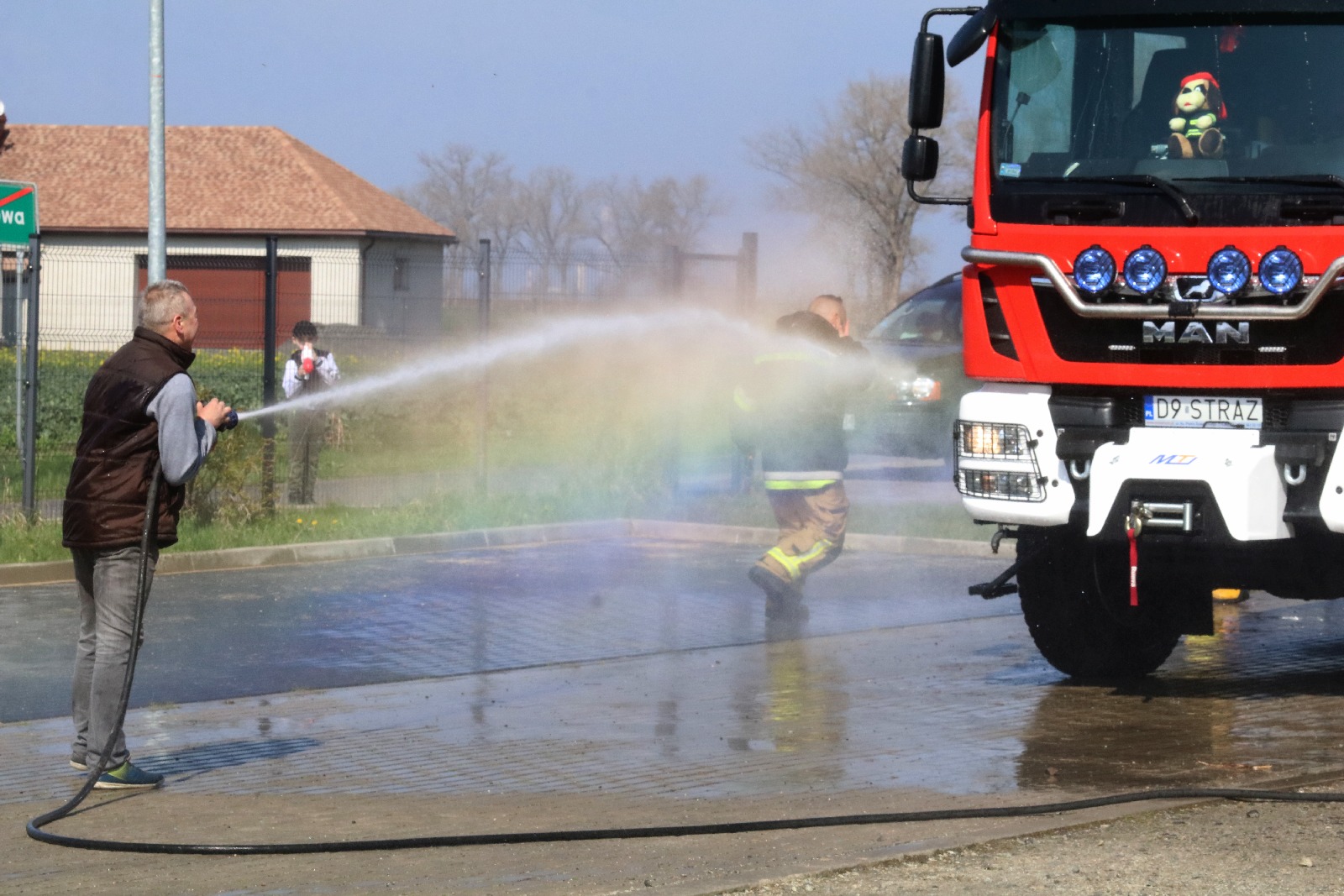 Lany Poniedziałek ze strażakami z OSP w Raczkowej      
