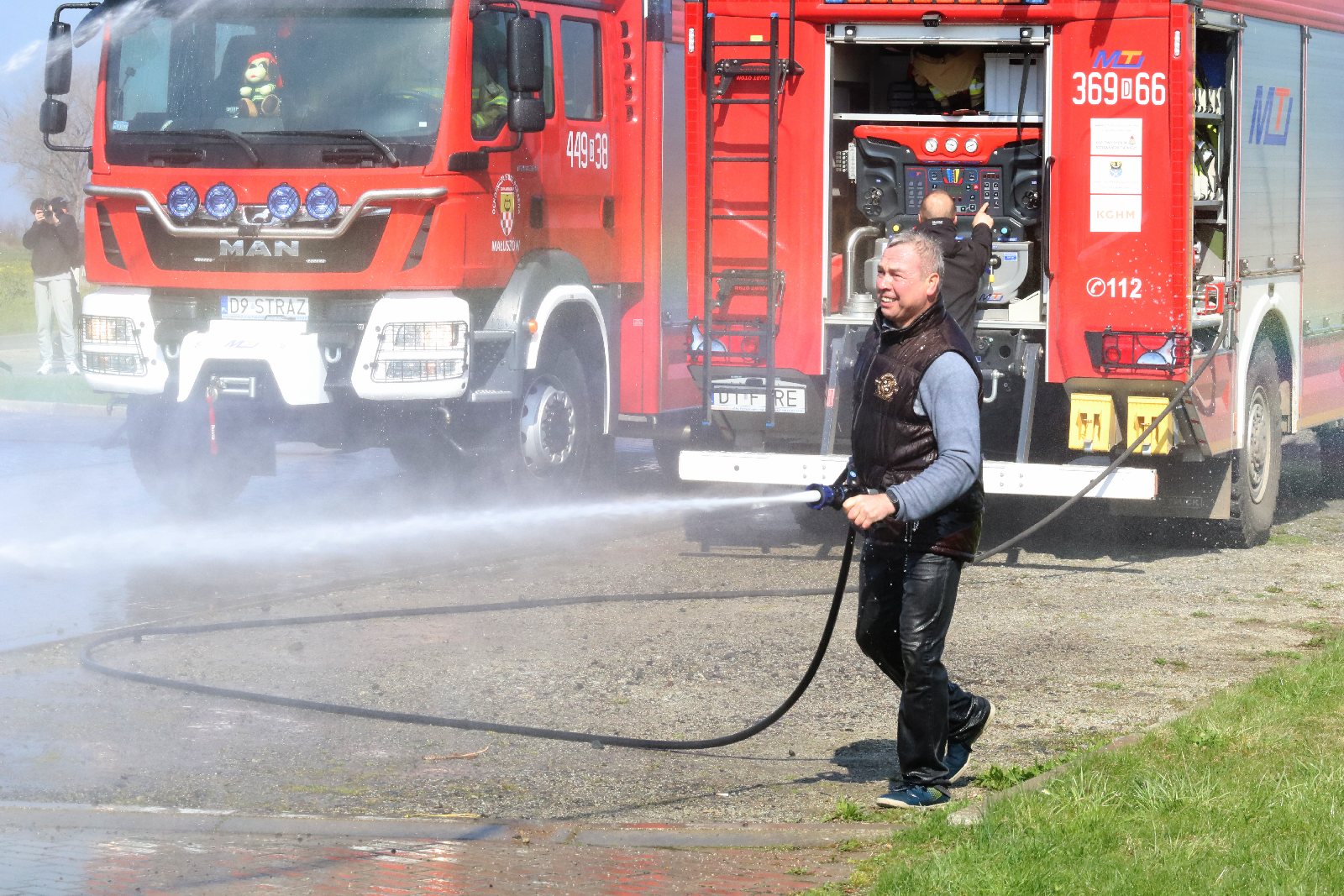 Lany Poniedziałek ze strażakami z OSP w Raczkowej      
