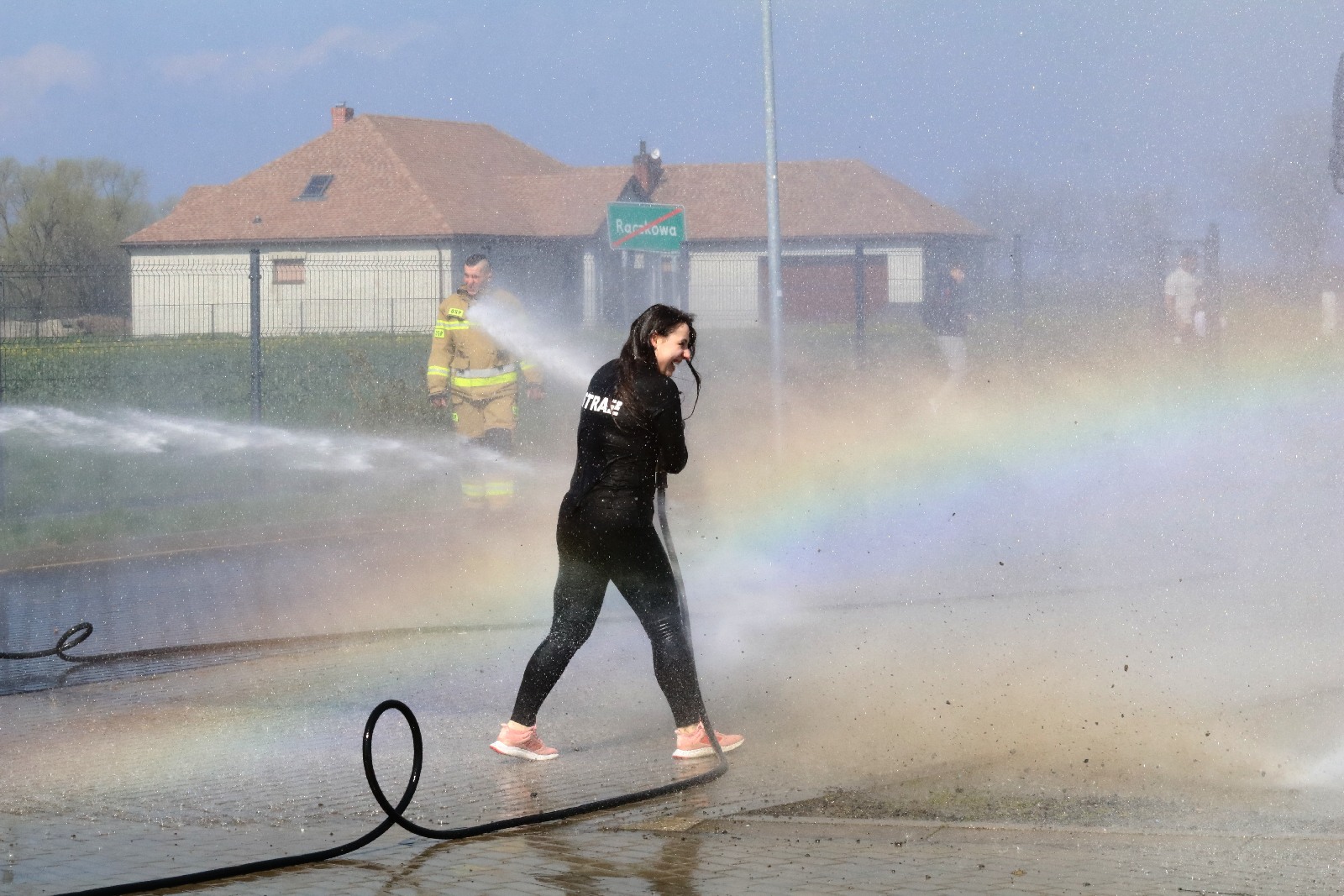 Lany Poniedziałek ze strażakami z OSP w Raczkowej      
