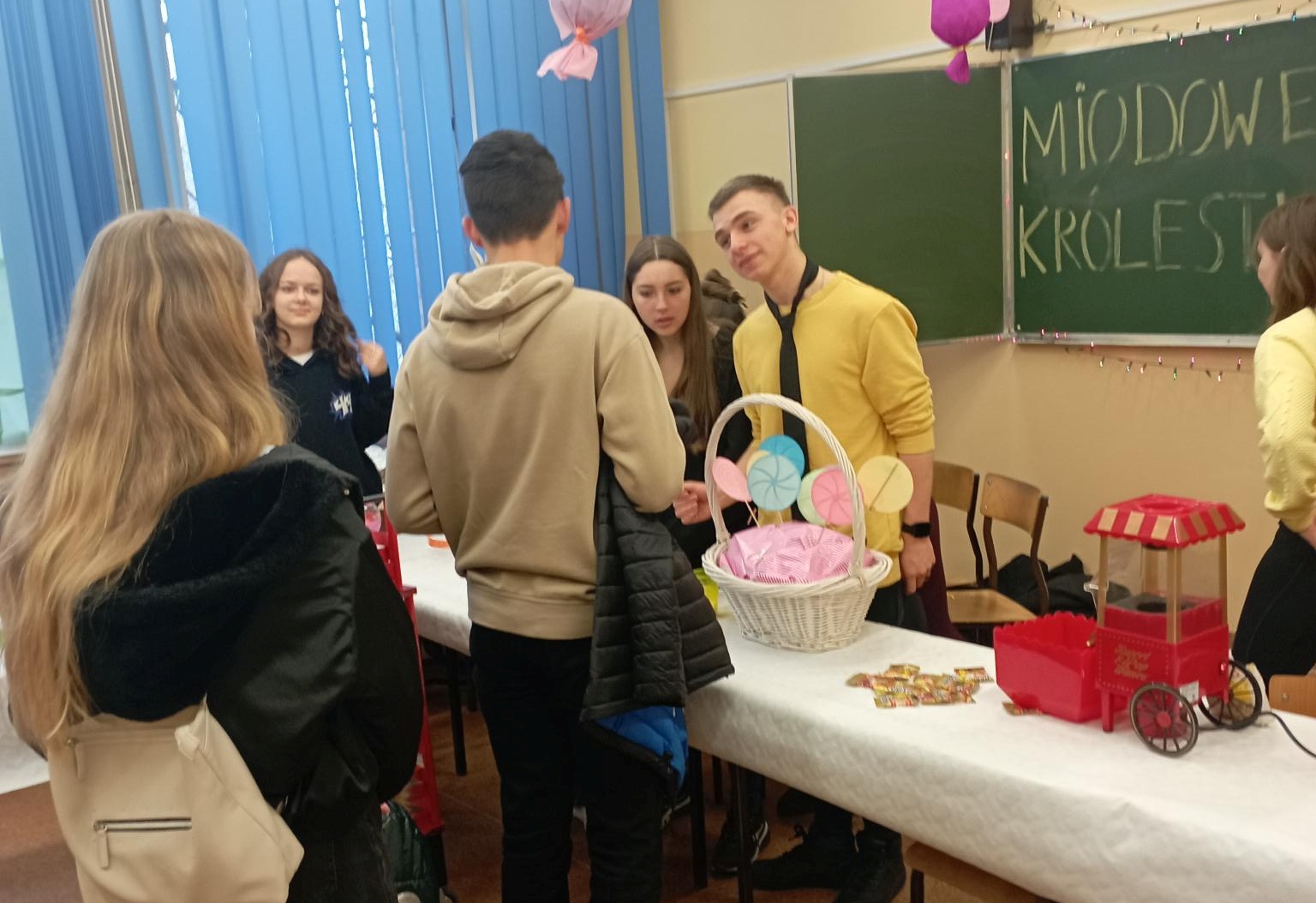 Magiczny Dzień Otwarty w II Liceum Ogólnokształcącym w Legnicy

