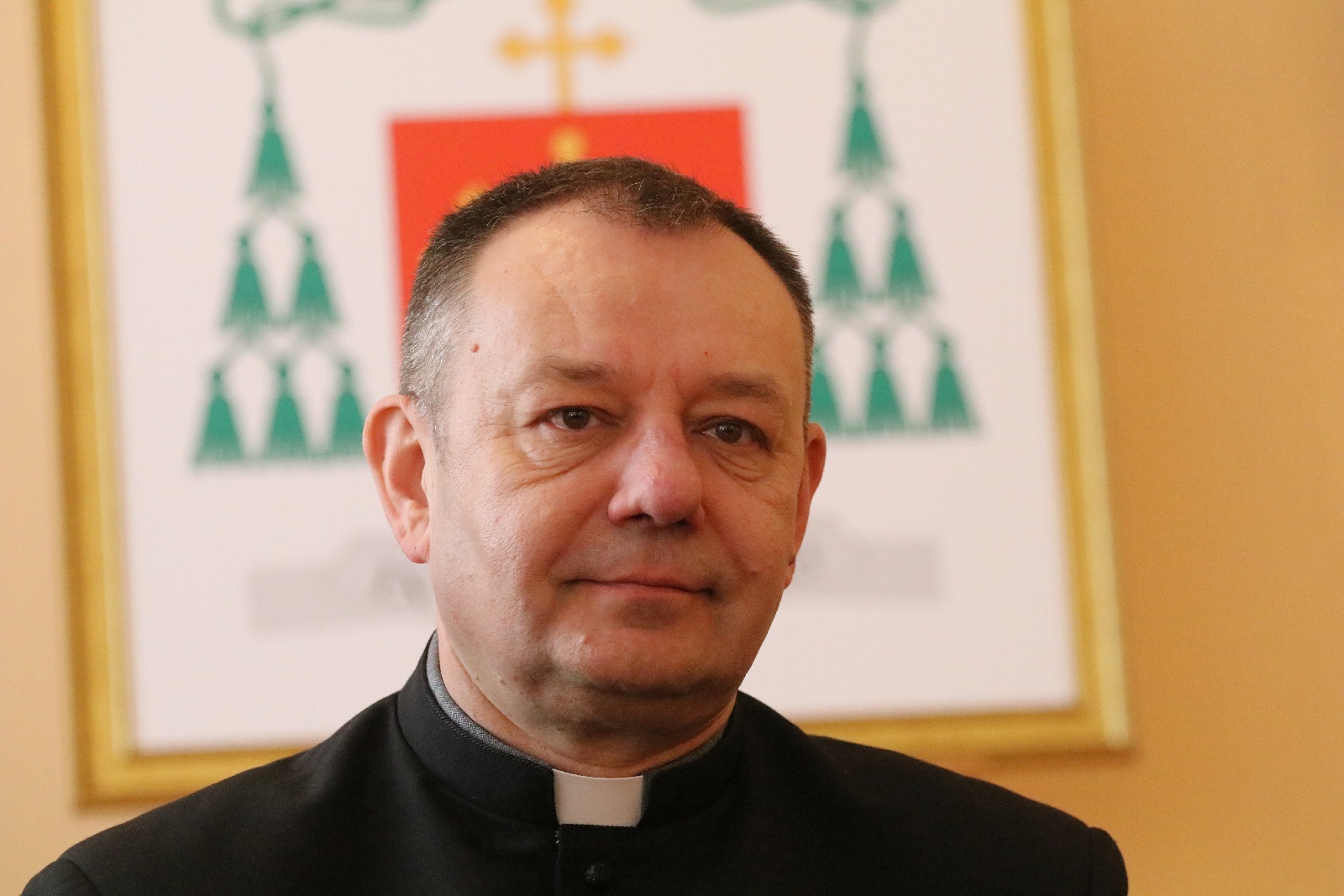 Konferencja prasowa z udziałem księdza Piotra Wawrzynka