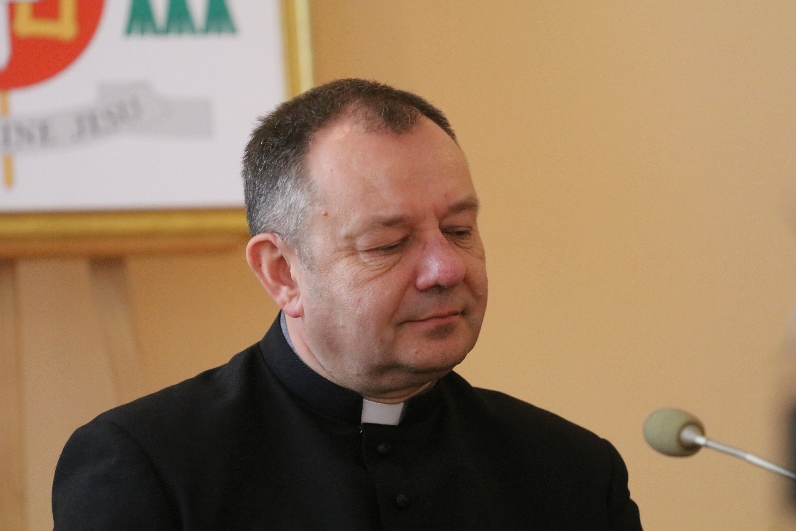 Konferencja prasowa z udziałem księdza Piotra Wawrzynka