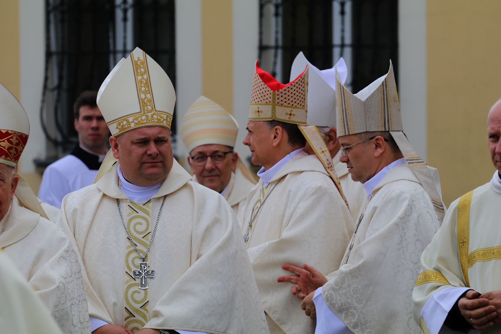 Święcenia biskupie księdza Piotra Wawrzynka	