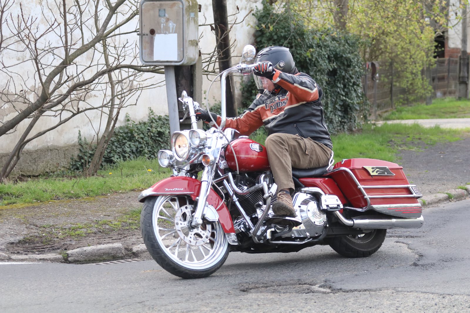 Pielgrzymka motocyklistów, poświęcenie sztandarów i Msza święta