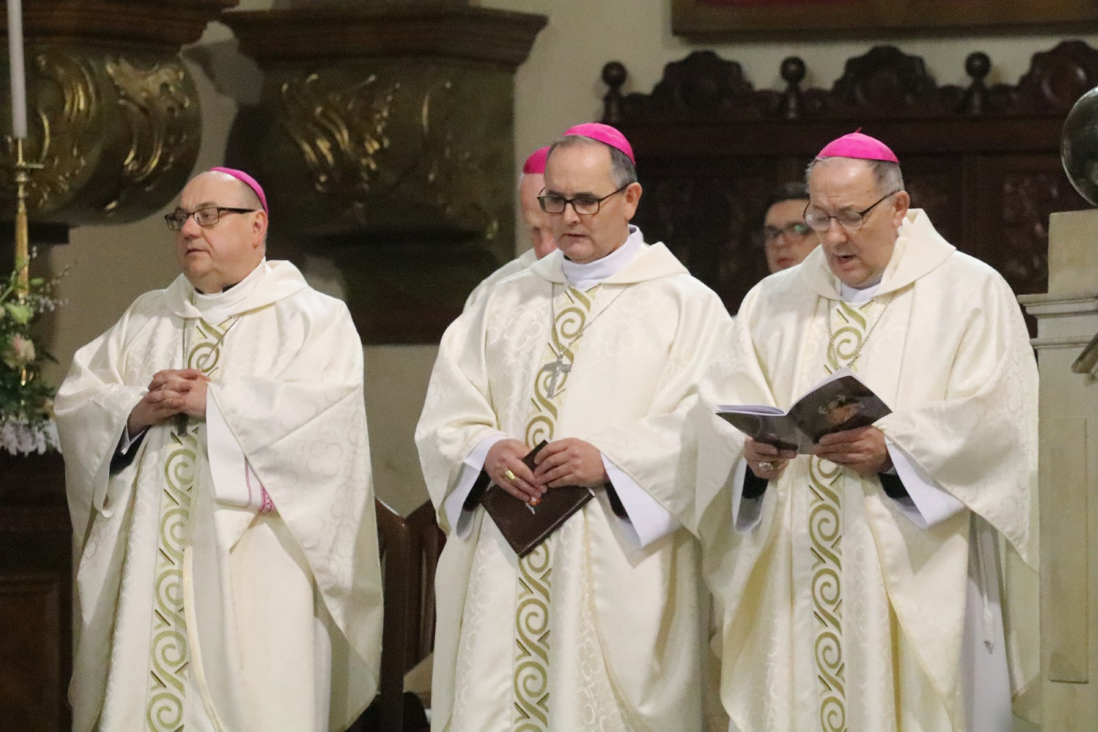 Święcenia biskupie księdza Piotra Wawrzynka	