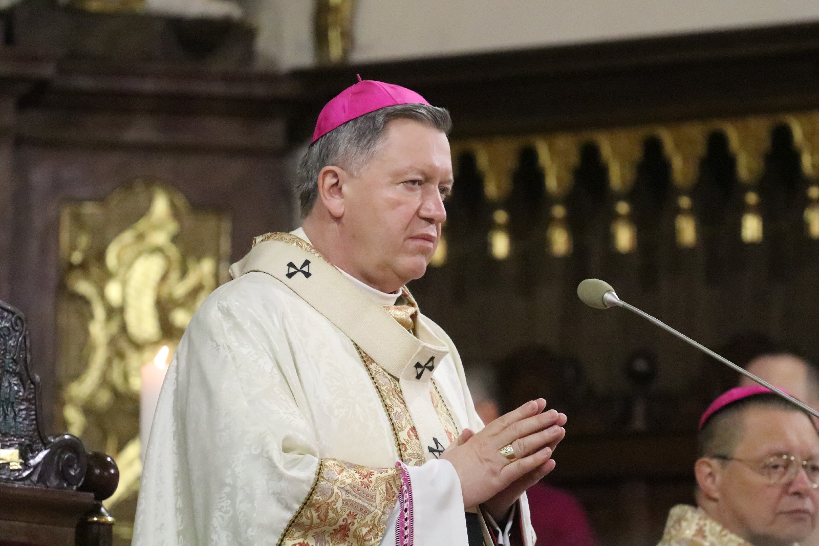 Święcenia biskupie księdza Piotra Wawrzynka	