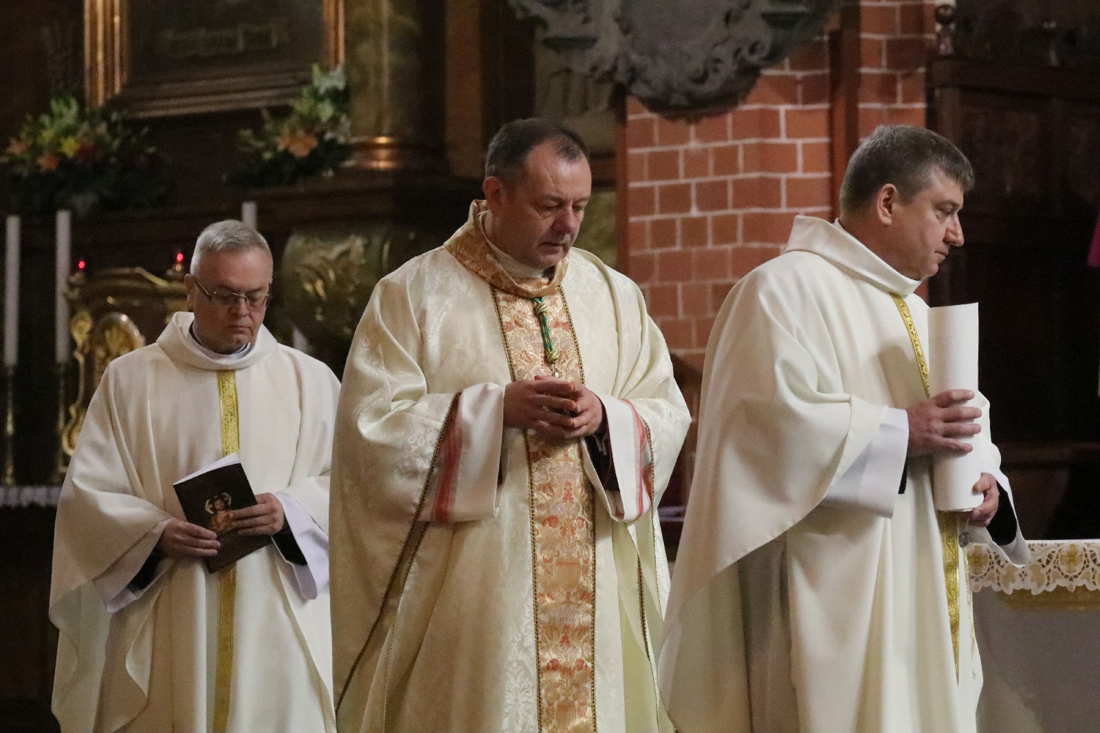 Święcenia biskupie księdza Piotra Wawrzynka	