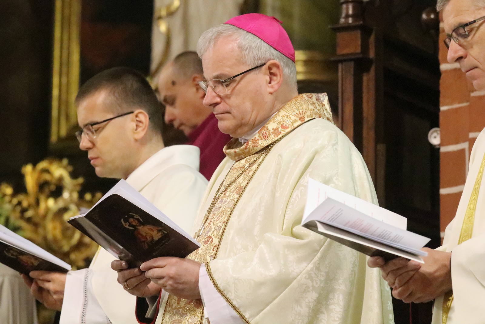 Święcenia biskupie księdza Piotra Wawrzynka	