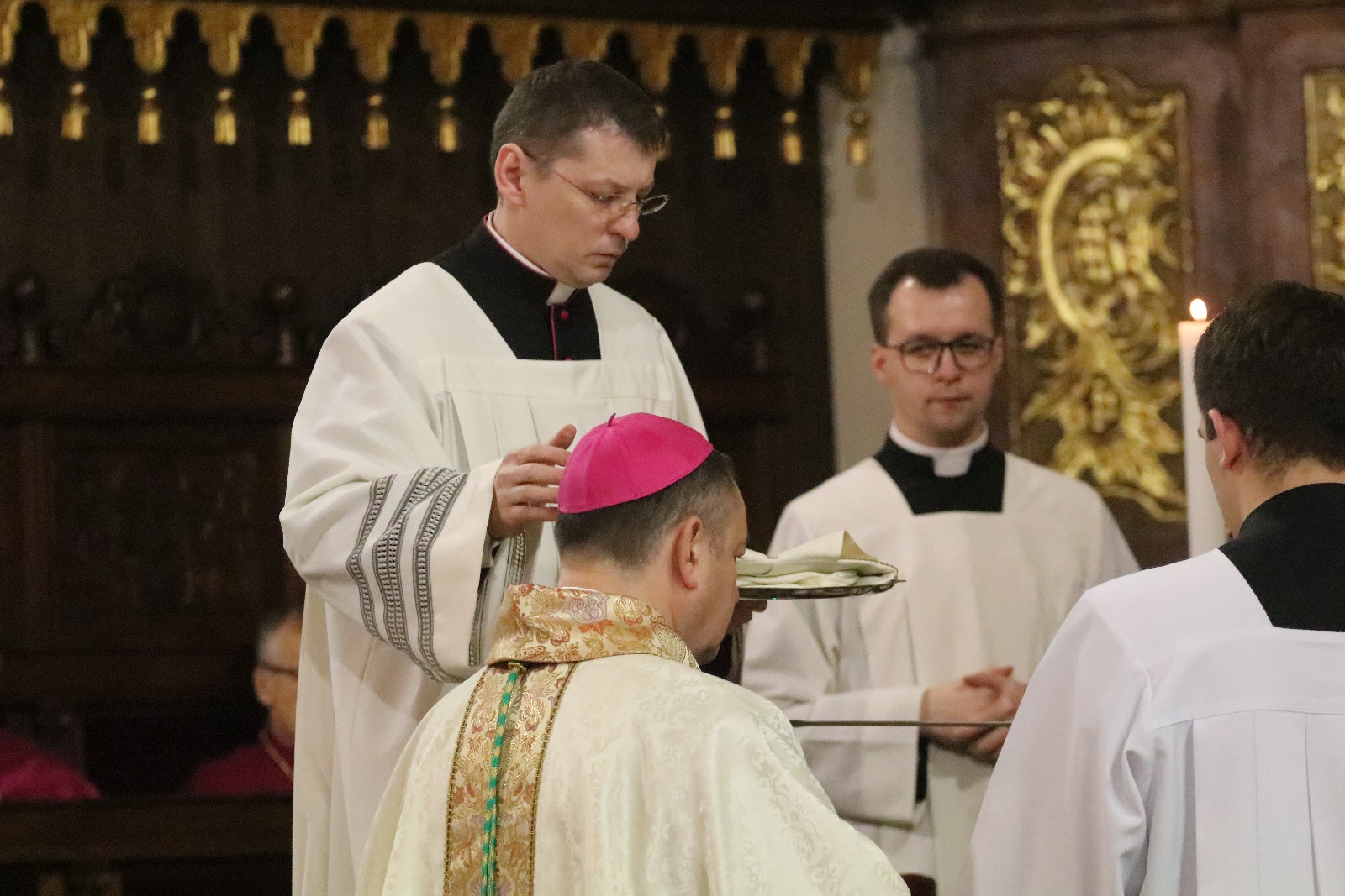 Święcenia biskupie księdza Piotra Wawrzynka	
