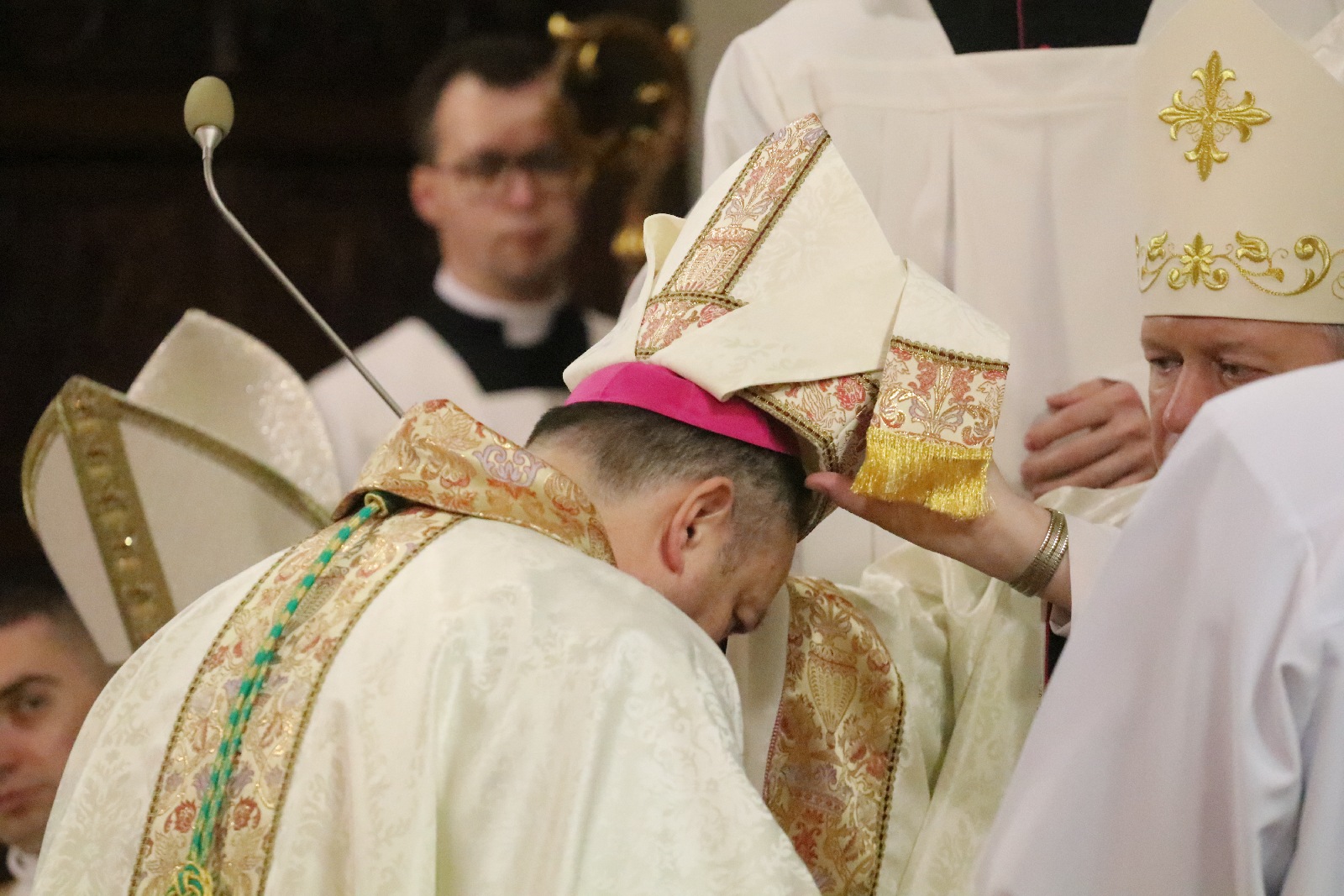 Święcenia biskupie księdza Piotra Wawrzynka	