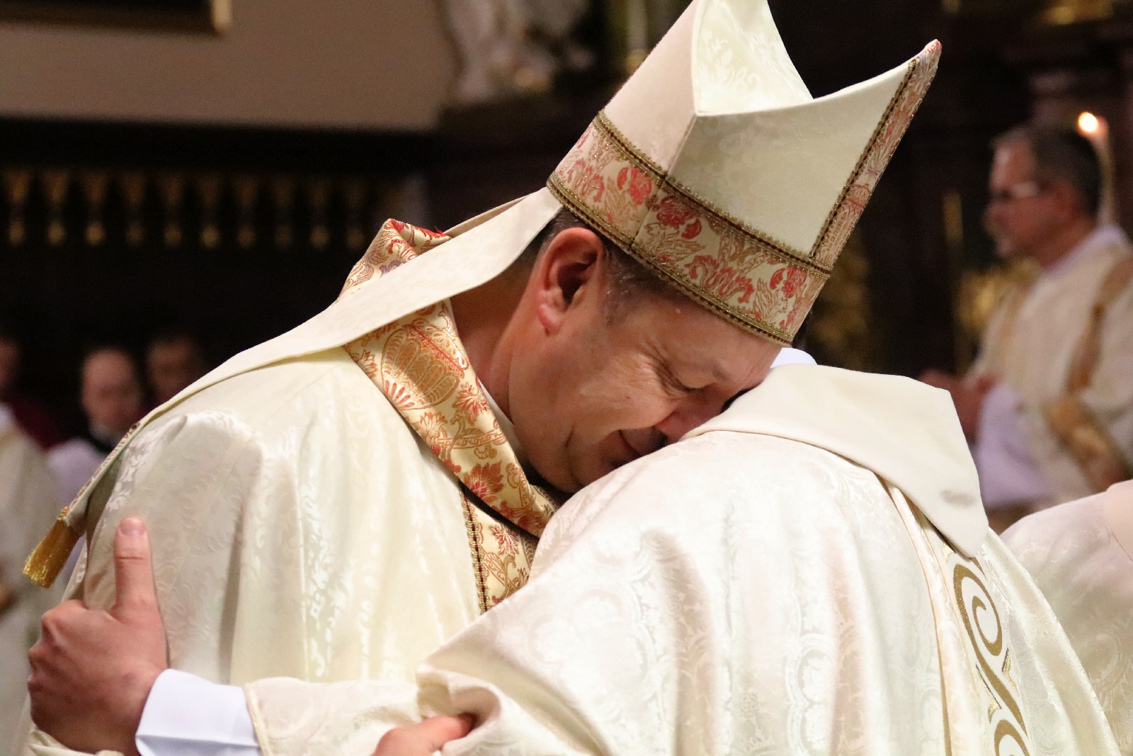 Święcenia biskupie księdza Piotra Wawrzynka	
