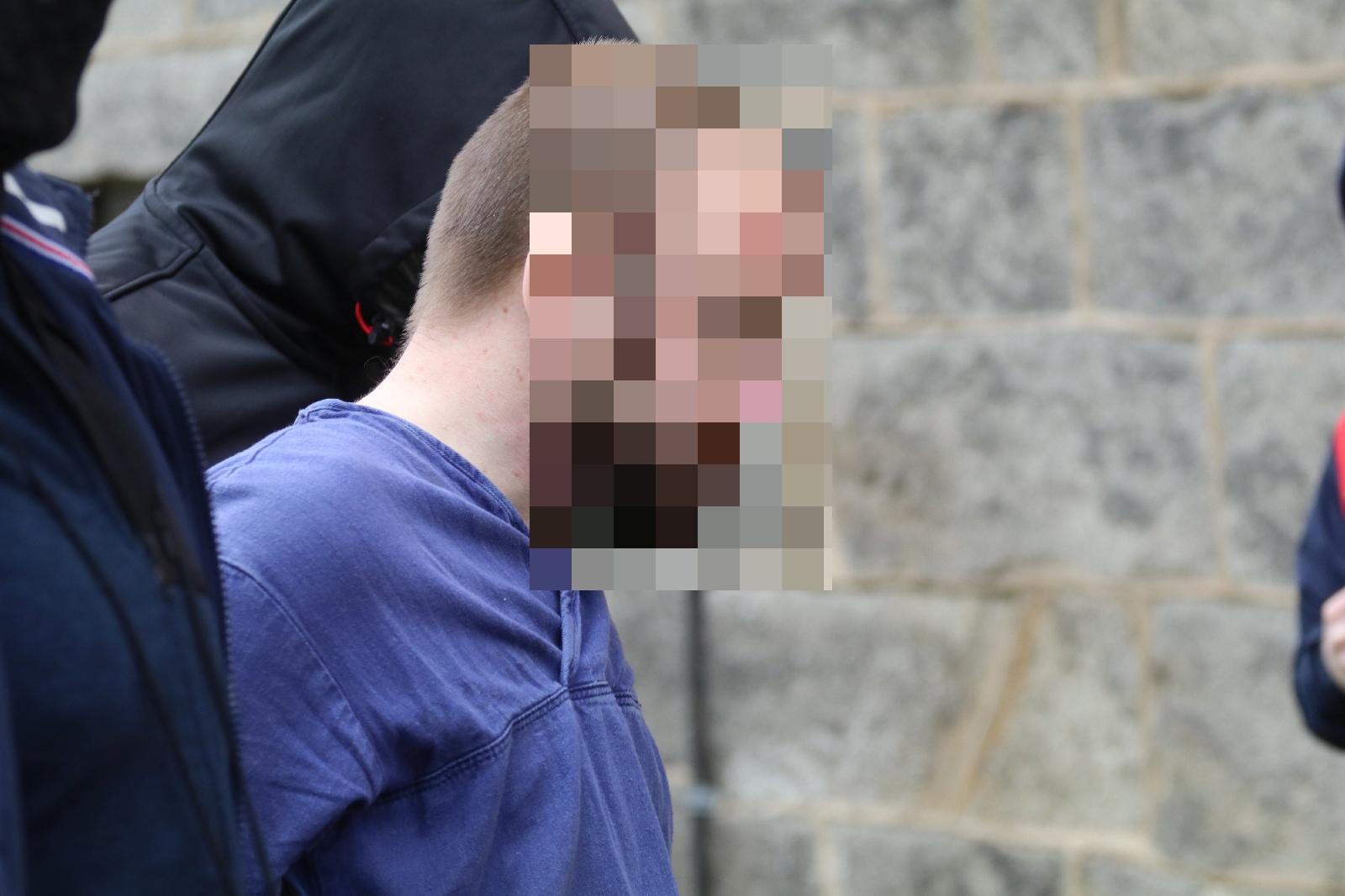 Nożownik ze Struga doprowadzony do prokuratury rejonowej