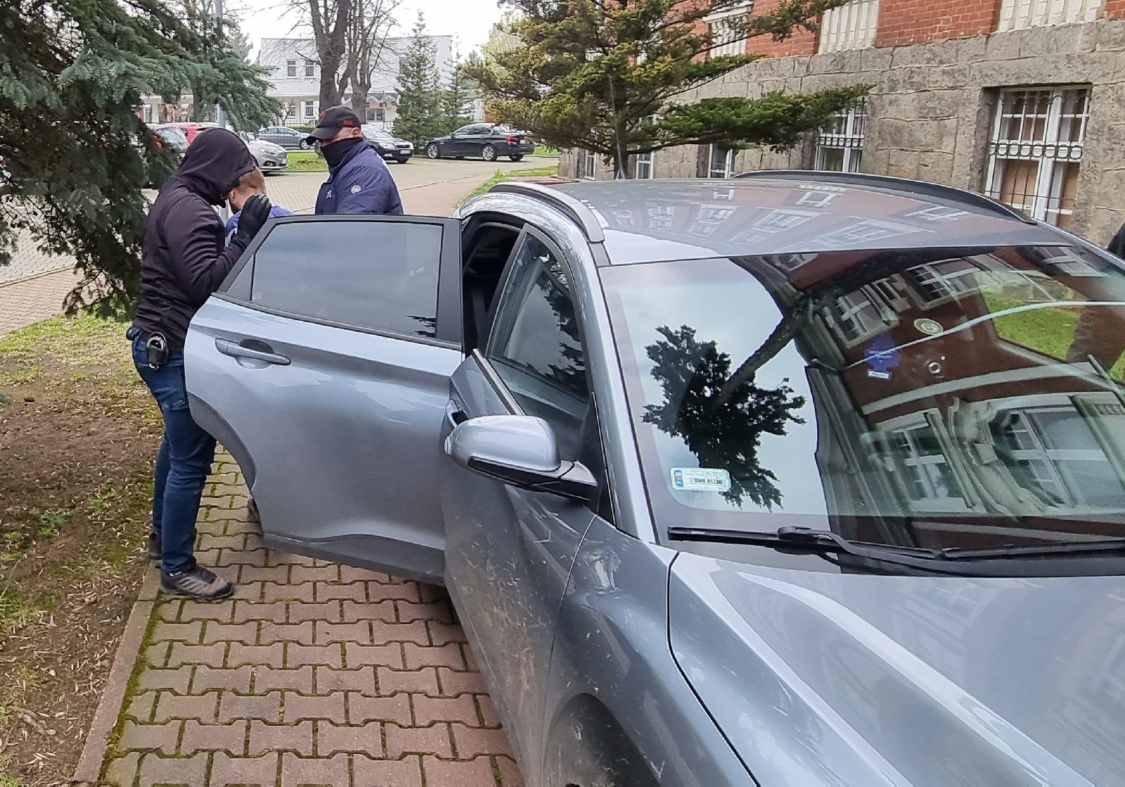Nożownik ze Struga doprowadzony do prokuratury rejonowej