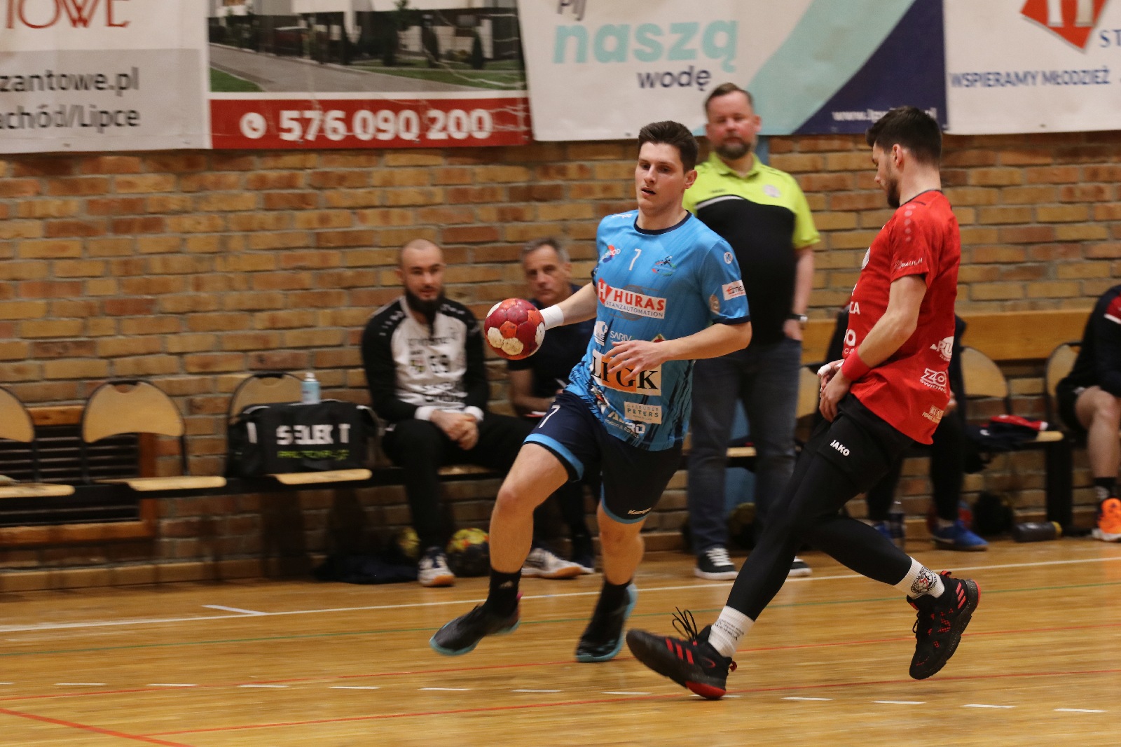 Pewne zwycięstwo Siódemki Miedź Huras Legnica