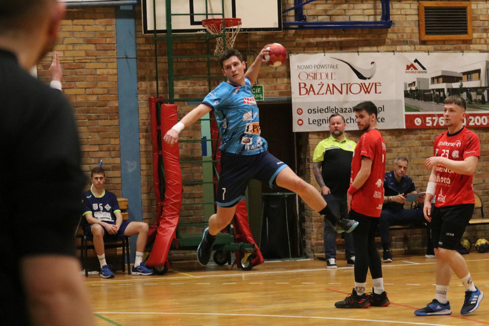 Pewne zwycięstwo Siódemki Miedź Huras Legnica