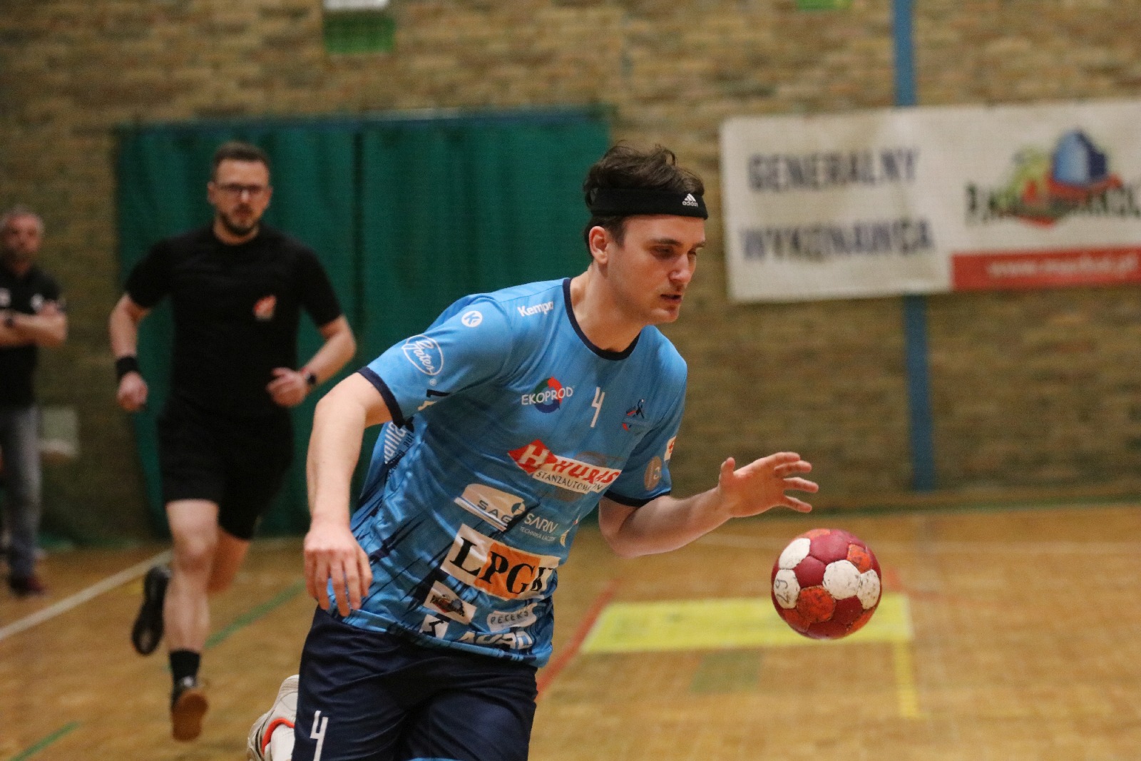 Pewne zwycięstwo Siódemki Miedź Huras Legnica