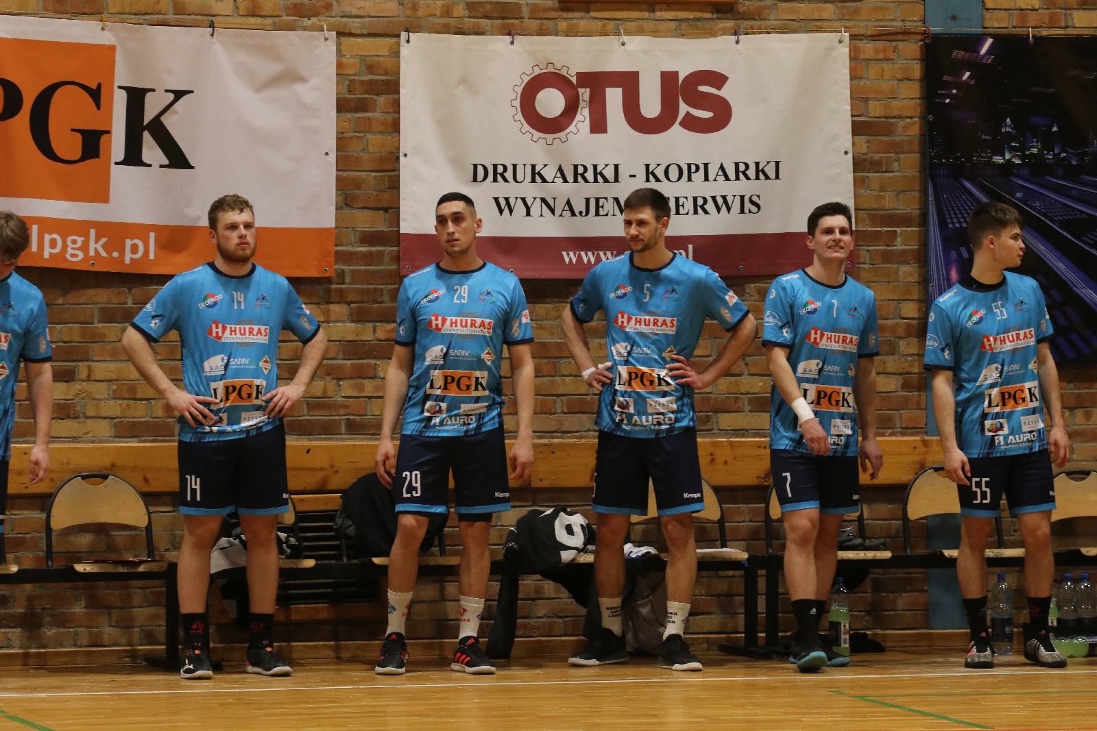 Pewne zwycięstwo Siódemki Miedź Huras Legnica