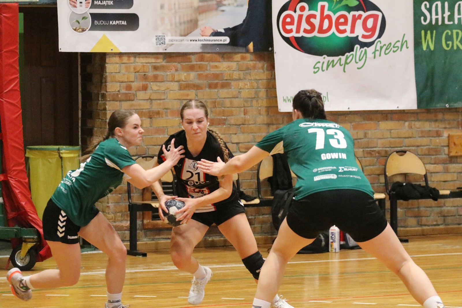 Dziewiątka Legnica gromi szczypiornistki z Krapkowic