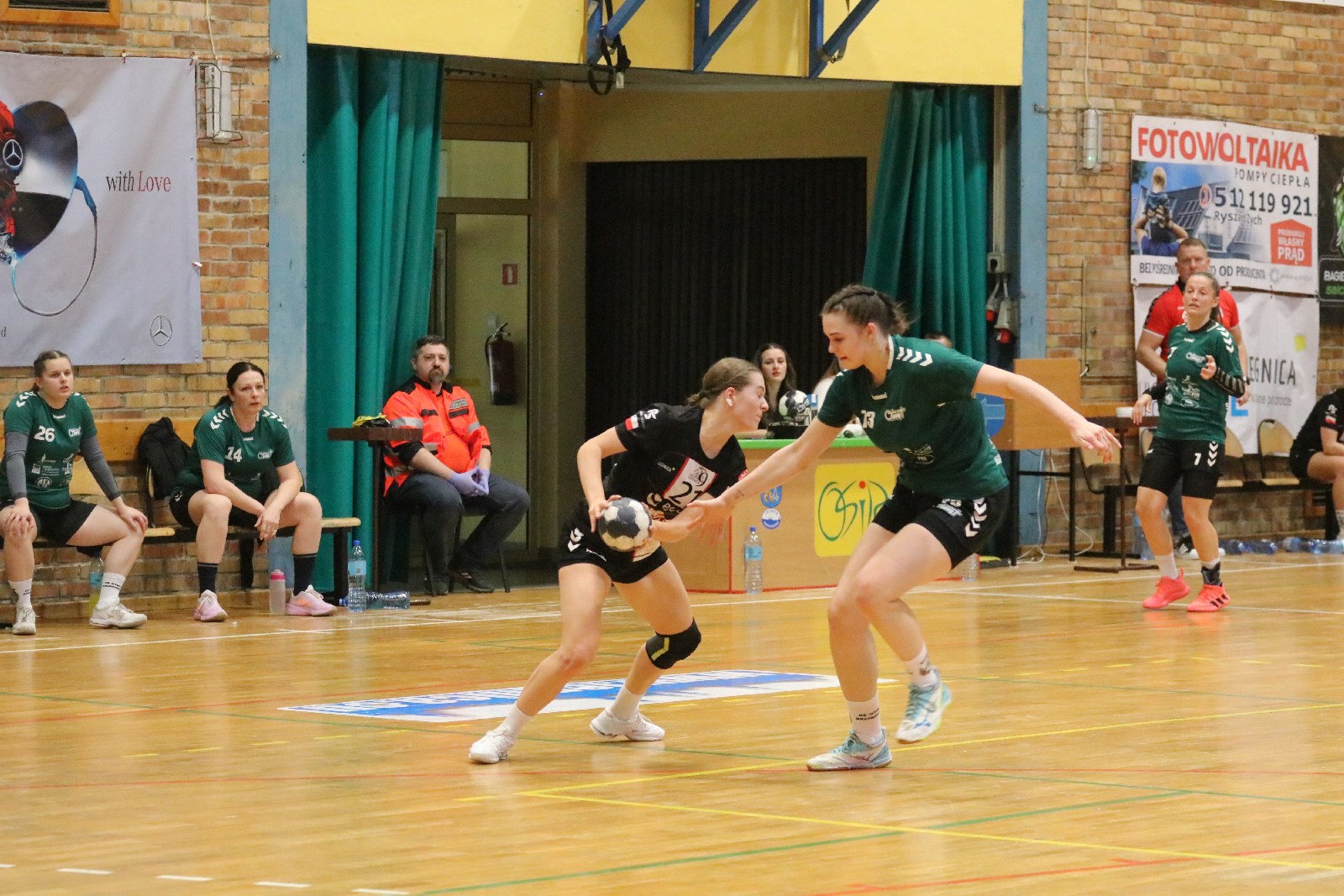 Dziewiątka Legnica gromi szczypiornistki z Krapkowic
