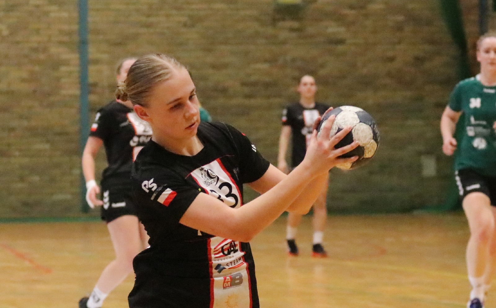 Dziewiątka Legnica gromi szczypiornistki z Krapkowic